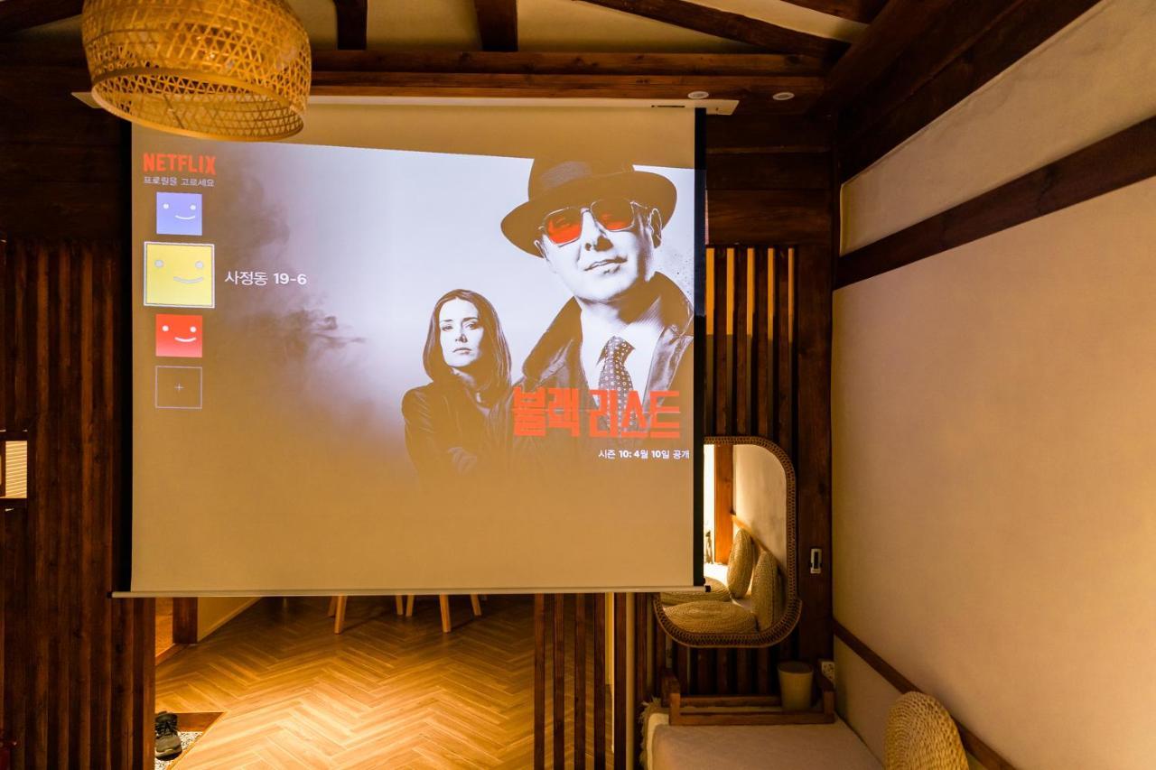El House Hotel Gyeongju Bagian luar foto